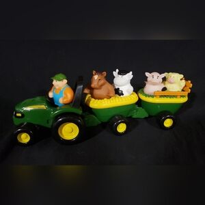 John Deere Animal Sounds Hayride Tractor